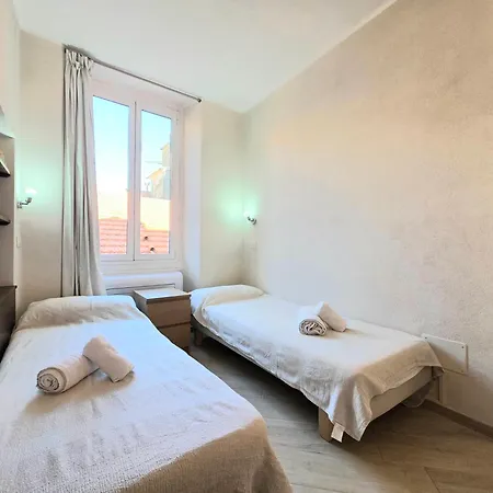 In Pieno Centro A Tre Minuti Dalla Daire