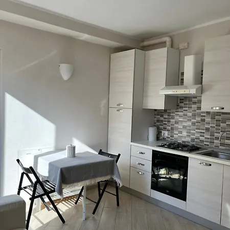 Apartment In Pieno Centro A Tre Minuti Dalla Finale Ligure